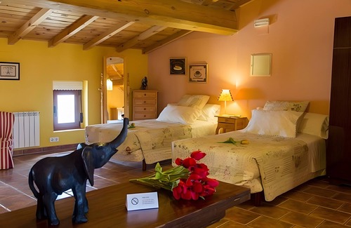 Castronuno Maison | Habitación 'Desvan' con jardín compartido y Wi-Fi
