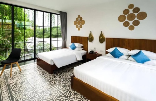 Wat Bo Area Maison | Room-family Suite With Balcony