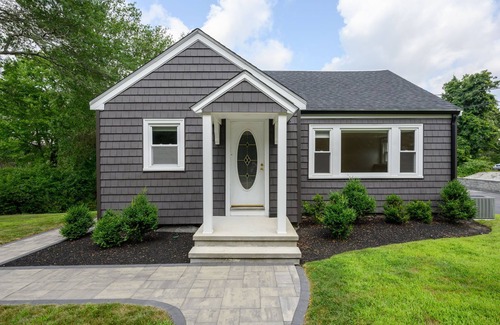 Braintree Maison | Room for rent in newly renovated suburban home. Close to Hwy/MBTA and hospitals