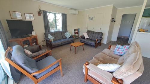 Bowentown Maison | Room for The Family - Bowentown Bach
