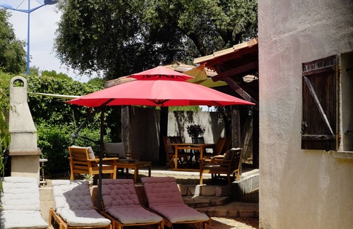 Le Cres Villa | Chambre accès indépendant, avec piscine & wifi, proche plages et ville