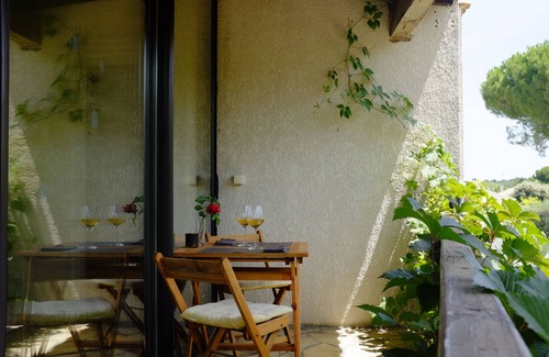 Le Cres Villa | Chambre accès indépendant, avec piscine & wifi, proche plages et ville