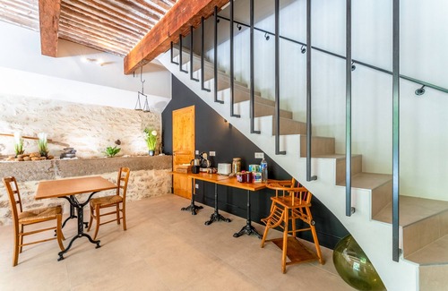 Les Angles Appartement | Room 'Gérard' with Shared Terrace, Shared Garden, and Air Conditioning