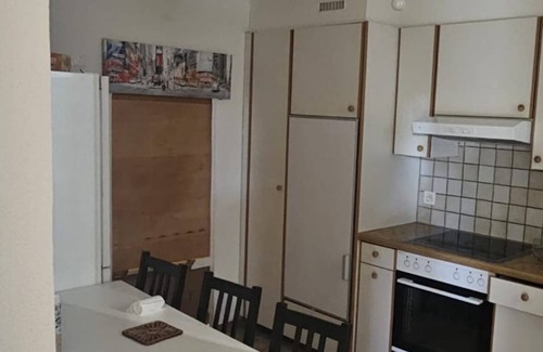 Epalinges Lit Et Petit-Déjeuner | Room in a shared apartment in Epalinges