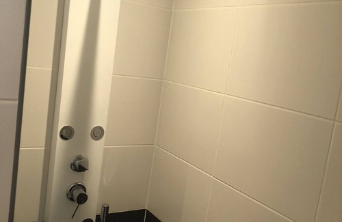 Beloeil Lit Et Petit-Déjeuner | Chambre dans une splendide propriété boisée agrémentée d’une piscine, spa, parc