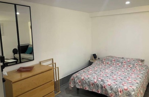 Belle-Beille Lit Et Petit-Déjeuner | Chambre à Angers près du tram avec cuisine et salle de bain partagée