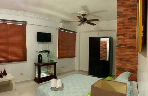 Ciudad Universitaria Maison | Room in Condo - Cozy Private Room in El Malecón, Santo Domingo