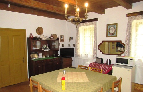 Dunaszentmiklos Maison | Room in Farmhouse - Rustic Charm - two Bedroom Suite 8601