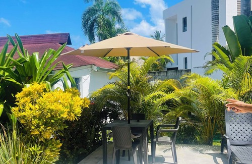 Las Terrenas Hôtel | Room in hotel casa Pierretta, centrally located, near the beach, Las terrenas