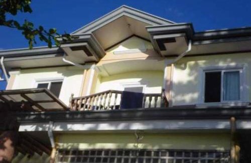 Lobo Maison | Room in Lobo Triple N Homestay 3rd N