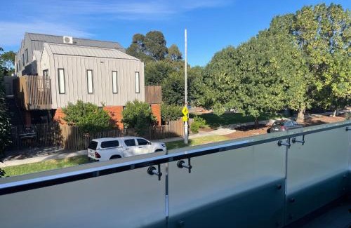 Newport Maison | Room in Newport Modern townhouse - Walk to stunning ocean view