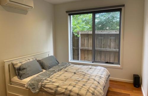 Newport Maison | Room in Newport Modern townhouse - Walk to stunning ocean view
