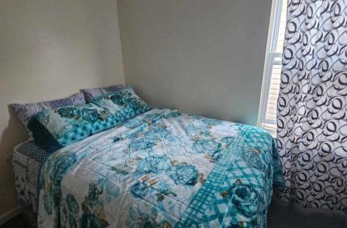 Newark Maison | Room K Divine Villa and Resorts 5mins to EWR Airport and 4mins to Penn Station Newark, New York