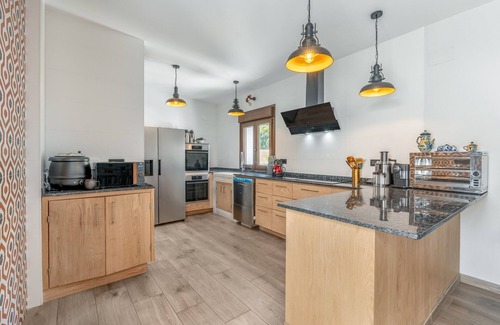 Murchas Appartement | Chambre 'La Boheme 1' avec vue sur la montagne, Wi-Fi et climatisation