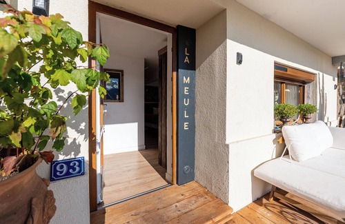 Navette Appartement | Chambre 'La Meule' avec vue sur les montagnes, piscine partagée et Wi-Fi
