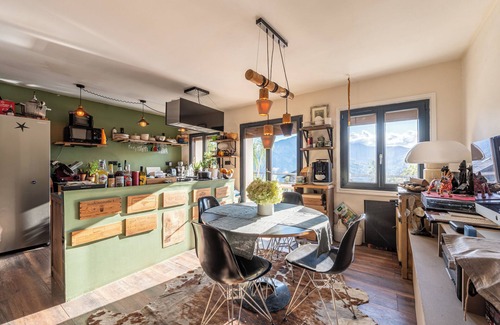 Navette Appartement | Chambre 'La Roue' avec vue sur les montagnes, piscine partagée et Wi-Fi