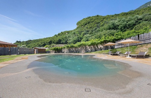 Isera Appartement | Room 'Maso Fiorini 8' with Mountain View, Wi-Fi and Air Conditioning
