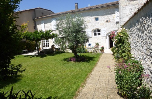 Tournecoupe Maison | Chambre MAUVE, Chambres d'Hôtes Saint Roch, piscine couverte chauffée