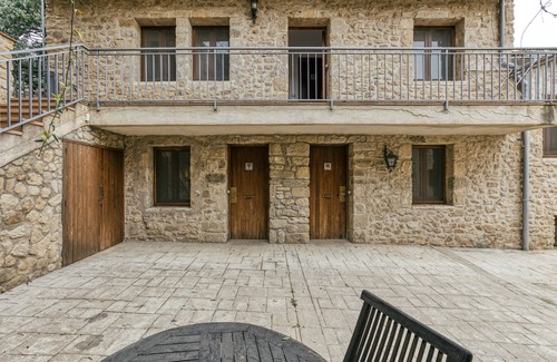 Pujals dels Pagesos Appartement | Chambre 'Migjorn' avec piscine partagée, Wi-Fi et climatisation