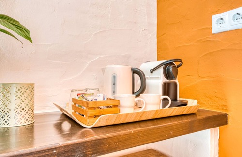 Adsubia Appartement | Room 'Mimbre' with Mountain View, Wi-Fi and Air Conditioning