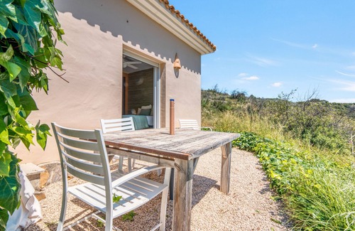 Adsubia Appartement | Room 'Mimbre' with Mountain View, Wi-Fi and Air Conditioning