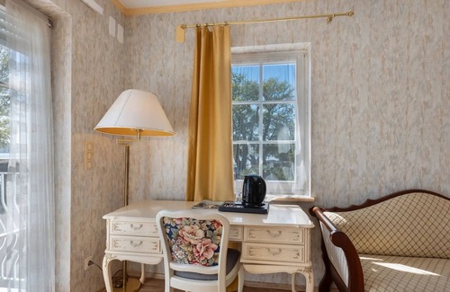 Reichenau Appartement | Room 'Mit Seeblick Und Balkon' with Lake View, Shared Terrace and Wi-Fi
