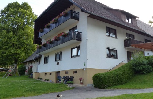 Simonswald Appartement | Room 'Nr 3' with Shared Terrace, Shared Garden and Wi-Fi