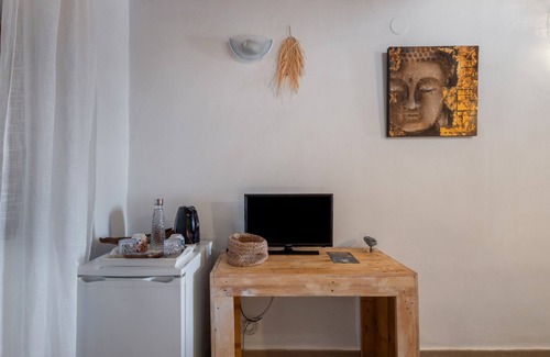 Sant Carles de Peralta Appartement | Chambre 'Olivo' avec vue sur les montagnes, Wi-Fi et climatisation
