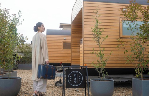 Utsunomiya Cottage | Room only 3 night or more plan Wooden trailerstyle tiny house lodging bedding bed /Utsunomiya Tochigi