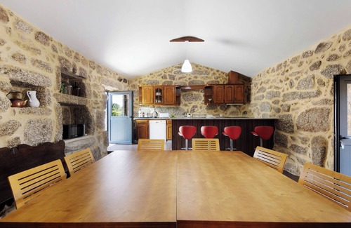 Rossas Appartement | Chambre 'Quarto 7' avec vue sur la montagne, Wi-Fi et climatisation