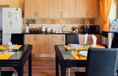 Se Appartement | Chambre 'Quarto Casal Comfort Plus 106' avec Terrasse Privée, Wi-Fi et Climatisation