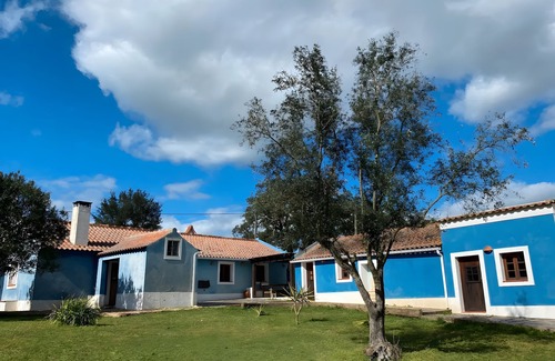 Santiago do Cacem Appartement | Room 'Quarto 2' with Shared Pool, Shared Garden and Wi-Fi