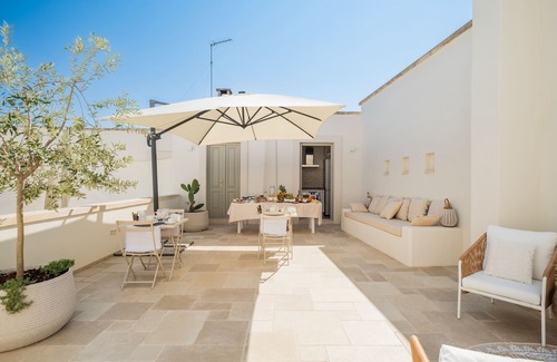 Sternatia Appartement | Chambre 'Relais Luxury Xenia - Suite' avec piscine partagée, Wi-Fi et climatisation