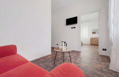 Alzate Brianza Appartement | Chambre "Rossa" avec terrasse partagée et Wi-Fi