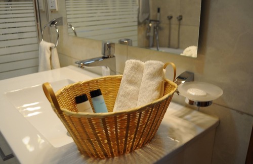 Buhongo Lit Et Petit-Déjeuner | Room-rushel Kivu Resort Kayove