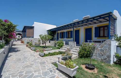 Logaras Appartement | Chambre 'Studio 3' avec vue sur les montagnes, Wi-Fi et climatisation