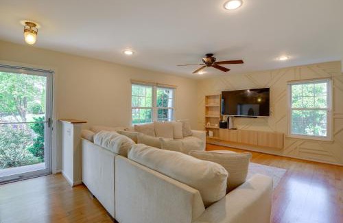 Maryland City Maison | Room to Work and Relax! Laurel Home with Office, Yard