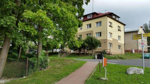 Strba Appartement | Room with a High Tatras view and Fireplace