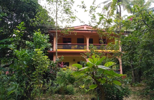 Fatona Maison | Chambre avec vue à Per-Seraulim, Colva