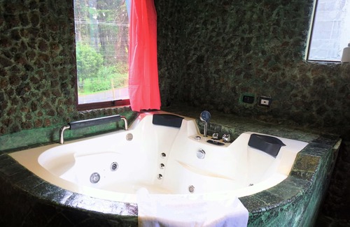 San Rafael de Heredia Maison | Room with Jacuzzi, Home Vacation Spa, Turkish bath, exfoliations...