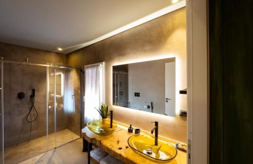 Briatico Appartement | Chambre Double avec Baignoire Spa