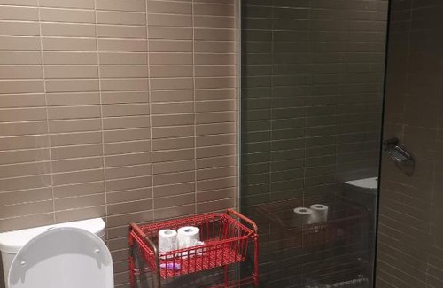 Docklands Maison | Room with king-size bed close to Melbourne CBD & Southern Cross Station
