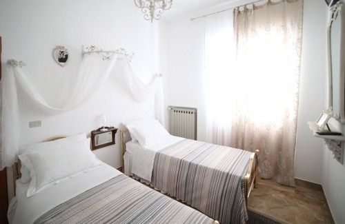 Colonnella Lit Et Petit-Déjeuner | room with panoramic view