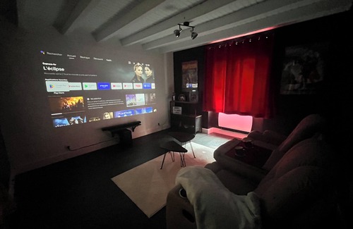 Caupenne Lit Et Petit-Déjeuner | Chambre avec spa et salle de cinéma privés
