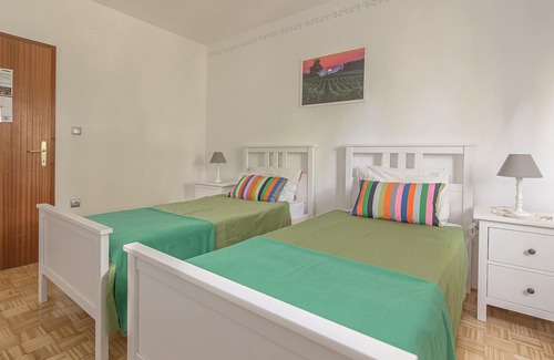 Truske Maison | Room with two single beds