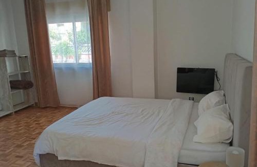 Carvoeira Maison | Rooms 10 mins walk from train station!