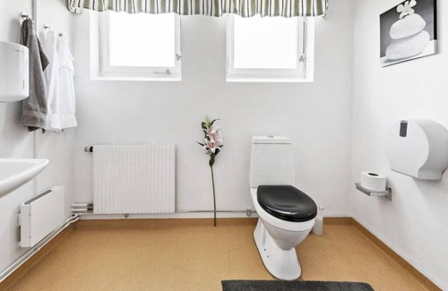 Annerstad Maison | Rooms Annerstad handicapped accessible, fishing, bathing, nature