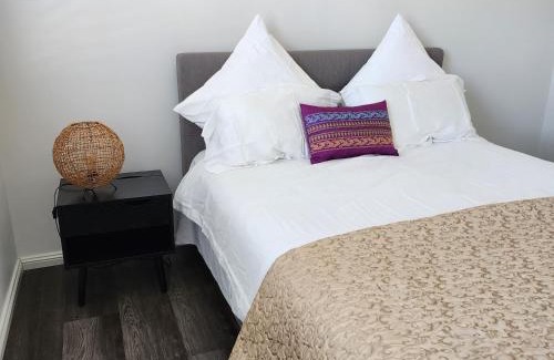 Box Hill Maison | Rooms at Gables in a modern home