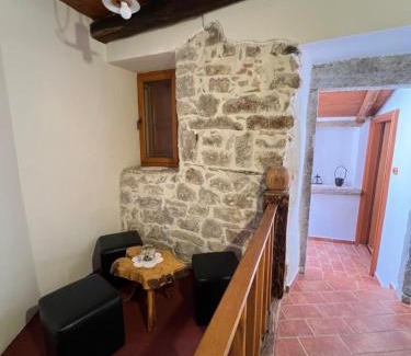 Gracisce Maison | Rooms Poli Luce - Room Franica