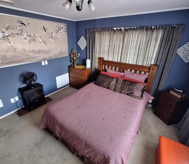 Stokes Valley Maison | rooms with a view